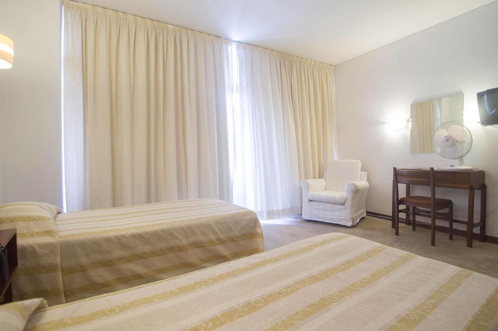 ホテル Residencial Greco フンシャル エクステリア 写真